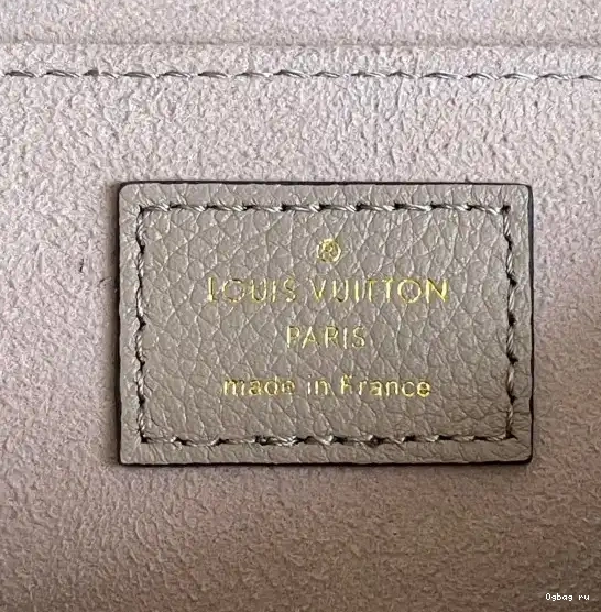 FAVORITE LOUIS VUITTON 0611
